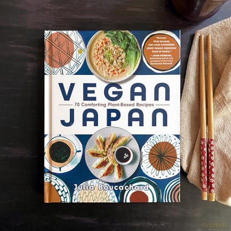 Vegan Japan: 70 Comforting Plant-Based Recipes - Julia Boucachard [KSIĄŻKA]
