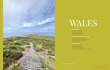 Walk Britain: 90 inspirational car-free walks in England, Scotland and Wales - Elise Downing [KSIĄŻKA]