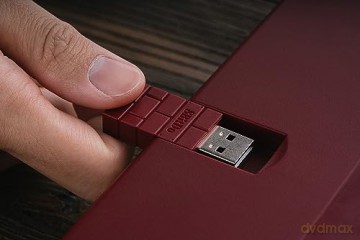 8BitDo Mechanical Keyboard Fami Ed.