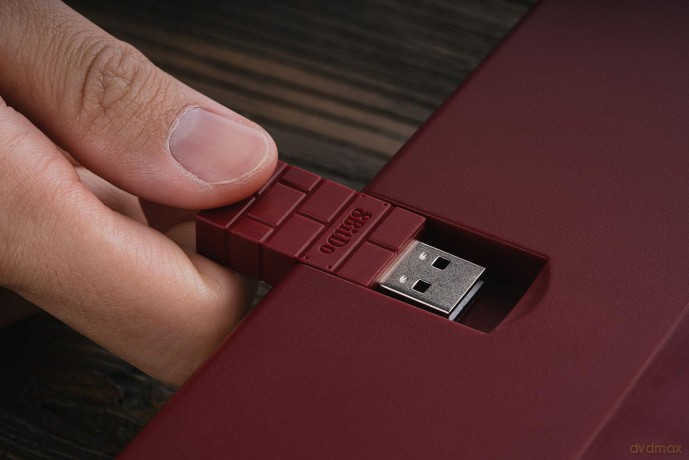 8BitDo Mechanical Keyboard Fami Ed.