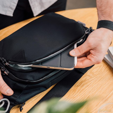 Orbitkey - Urban Sling (4L) - Black