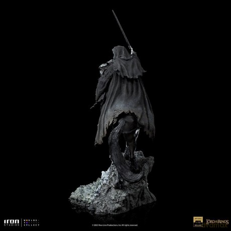 The Lord of the Rings - Nazgul on Horse Deluxe Statue Scale 1/10 [FIGURKA]