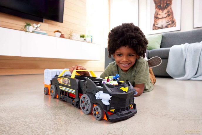 Hot Wheels - RacerVerse Batman Trackset