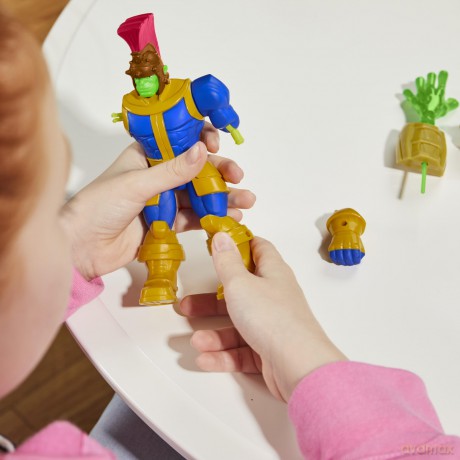 Marvel Mixmashers - DLX Thanos Figure