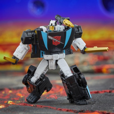 Transformers - Generations - Legacy United Deluxe Class (Armada Universe Wheeljack)