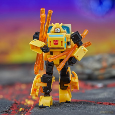 Transformers - Generations - Legacy United Deluxe Class (Origin Bumblebee)