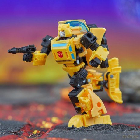 Transformers - Generations - Legacy United Deluxe Class (Origin Bumblebee)