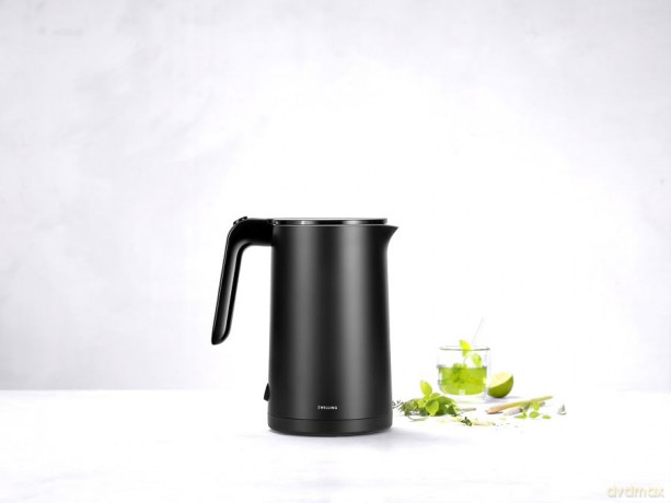 Czajnik 1,5l Enfinigy, czarny