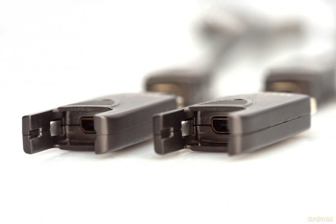 Kabel hybrydowy AOC HDMI 2.0 Premium High Speed Ethernet 4K60Hz UHD HDMI D/A HDMI D/A M/M z odłączanym wtykiem, 30m, Czarny