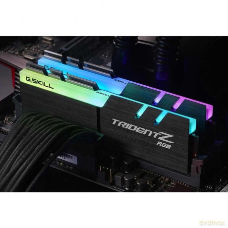 Pamięć DDR4 32GB (2x16GB) TridentZ RGB for AMD 3200MHz CL16 XMP2