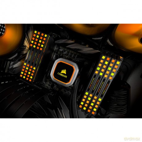 Pamięć DDR4 DOMINATOR RGB 32GB/3200 MB/s (2x16GB) C16