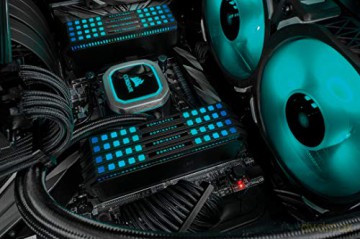Pamięć DDR4 DOMINATOR RGB 32GB/3200 MB/s (2x16GB) C16