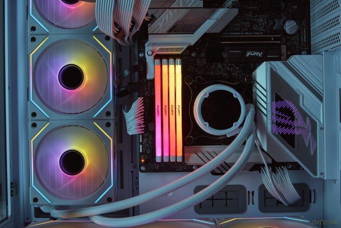 Pamięć DDR5 Fury Renegade RGB 16GB(1*16GB)/6400 CL32