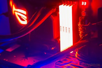 Pamięć DDR5 IRDM 32GB(2*16GB) /5600 CL30 BLACK RGB