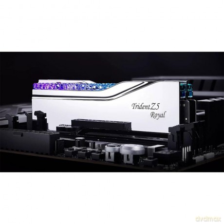Pamięć PC - DDR5 32GB (2x16GB) Trident Z5 Royal RGB 7200MHz CL34 XMP3 Srebrna