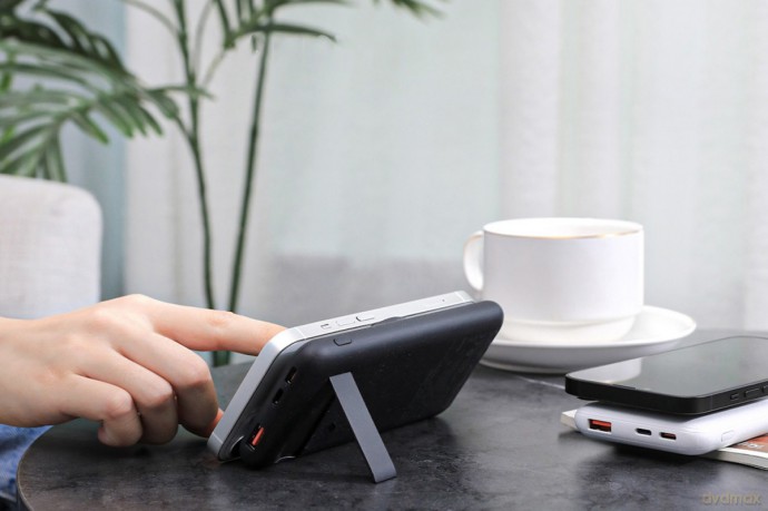 PB-WL02i Power Bank | 10000mAh | 22.5W | MagSafe | LED | PD QC HSC Qi
