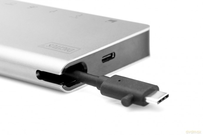 Stacja dokująca podróżna USB Typ C, 8 portów 4K, HDMI, VGA, USB3.0, RJ45, microSD, SD/MMC, srebrna