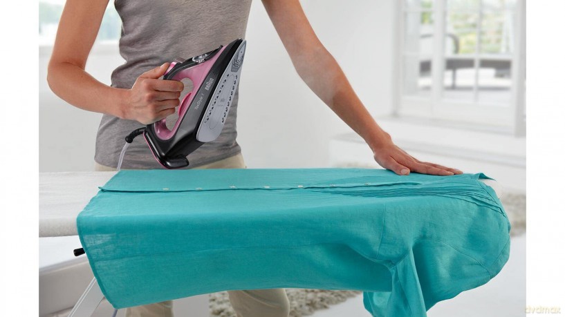 Żelazko parowe TexStyle 1 SI 1070PU