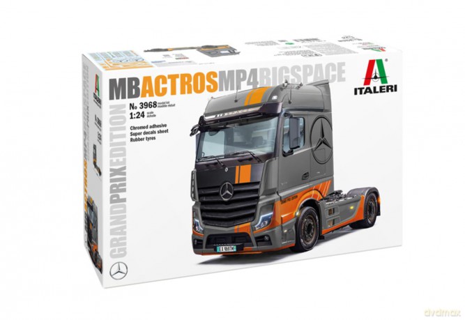 Model plastikowy Mercedes Benz Actros MP4 Big Space 1/24 Grand Prix Edition