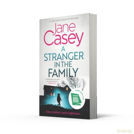 A Stranger in the Family: The new detective crime thriller that will have you gripped and on the edge of your seat!: Book 11 [KSIĄŻKA]