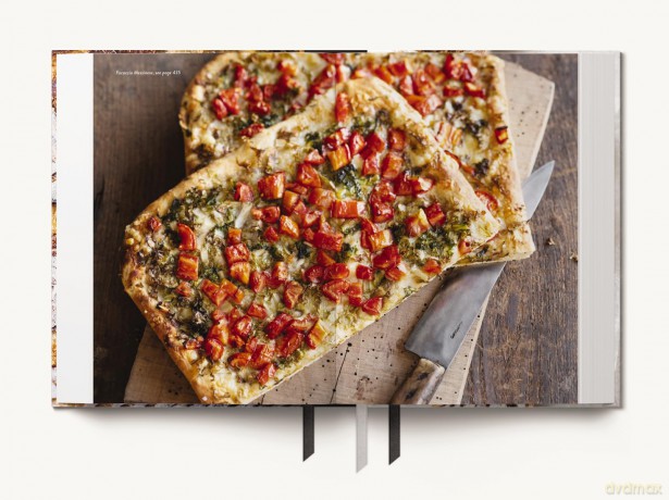 Bread: The Ultimate Cookbook [KSIĄŻKA]