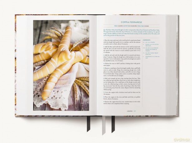 Bread: The Ultimate Cookbook [KSIĄŻKA]