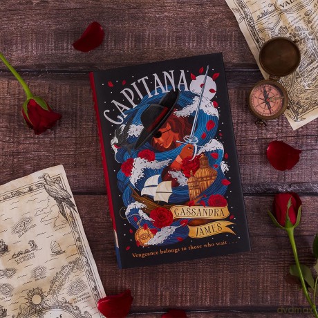 Capitana: Set sail with the bestselling pirate romantasy of 2025! [KSIĄŻKA]