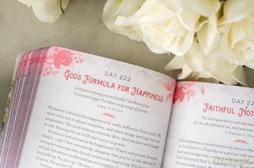 Daily 3-Minute Devotions for Women: Everyday Encouragement and Inspiration [KSIĄŻKA]