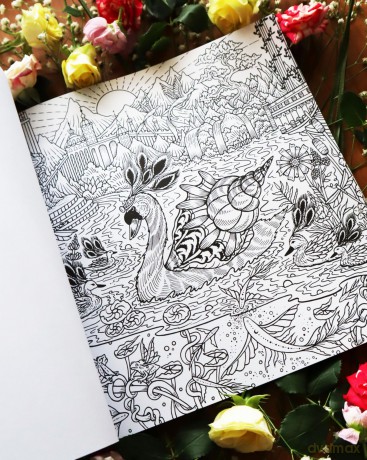 Dream Voyage: A Fantasy Colouring Journey [KSIĄŻKA]