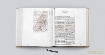 ESV Journaling Study Bible, Blush/Ochre, Floral Design: English Standard Version, Blush/Ochre, Floral Design, Cloth over Board [KSIĄŻKA]
