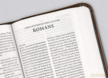 ESV Vest Pocket New Testament with Psalms and Proverbs: English Standard Verson Vest Pocket New Testament With Psalms and Proverbs, Silver Sword, Trutone [KSIĄŻKA]
