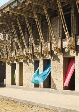 Form Follows Love: Building by Intuition - from Bangladesh to Europe and beyond [KSIĄŻKA]