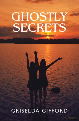 Ghostly Secrets [KSIĄŻKA]