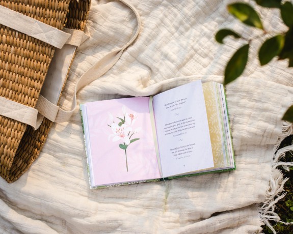 Jesus Listens--for Lent and Easter, Padded Hardcover, with Full Scriptures: Prayers for the Season [KSIĄŻKA]