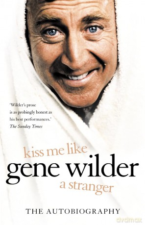 Kiss Me Like a Stranger: My Search for Love and Art [KSIĄŻKA]