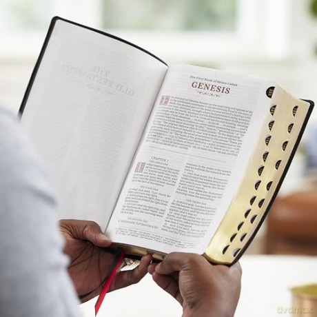 KJV Large Print Reference Bible, Black Leathersoft, Red Letter, Comfort Print, Thumb Indexed [KSIĄŻKA]