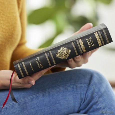 KJV Large Print Reference Bible, Black Leathersoft, Red Letter, Comfort Print, Thumb Indexed [KSIĄŻKA]