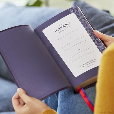 KJV Large Print Reference Bible, Purple Leathersoft, Red Letter, Comfort Print [KSIĄŻKA]