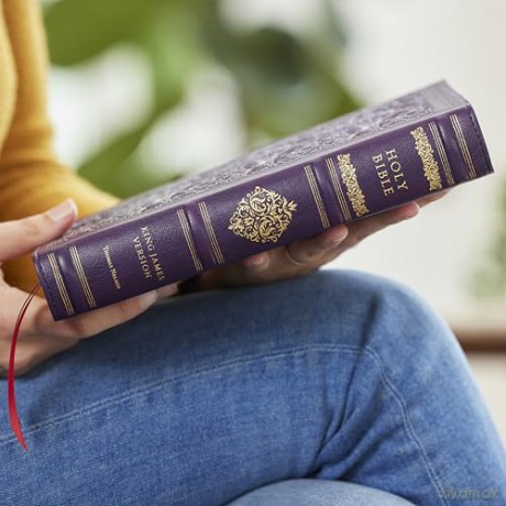 KJV Large Print Reference Bible, Purple Leathersoft, Red Letter, Comfort Print [KSIĄŻKA]