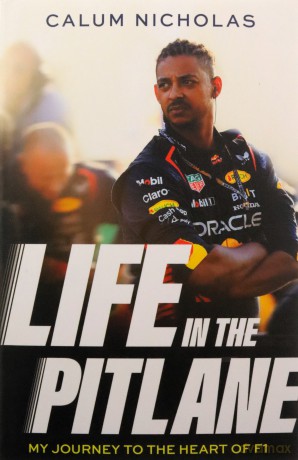 Life in the Pitlane [KSIĄŻKA]