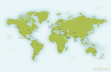 Lonely Planet Parenthood Around the World: 40 Interviews on How Place Shapes How We Parent [KSIĄŻKA]