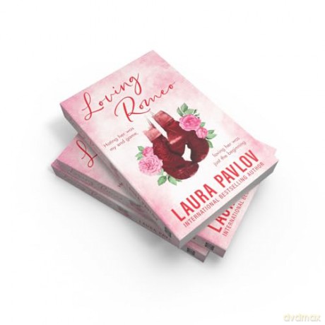 Loving Romeo: The MUST-READ small-town, grumpy sunshine sports romance from the TikTok sensation!: Book 1 [KSIĄŻKA]