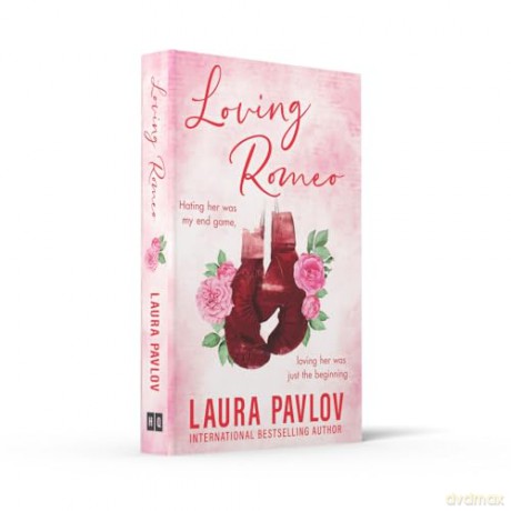 Loving Romeo: The MUST-READ small-town, grumpy sunshine sports romance from the TikTok sensation!: Book 1 [KSIĄŻKA]