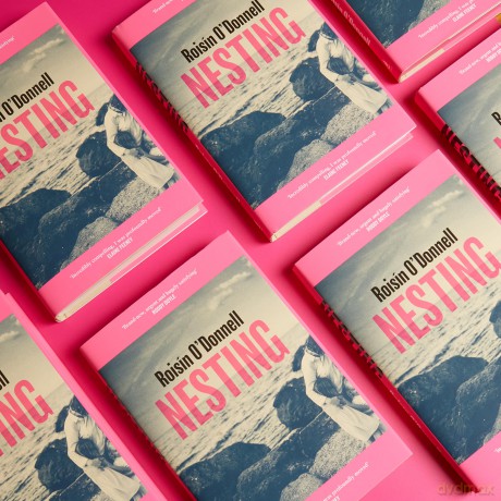 Nesting: Longlisted for the Women's Prize for Fiction 2025; the tender, soaring debut you won't be able to forget [KSIĄŻKA]