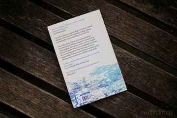 Night Swimmers: 'Beautifully written and wonderful' Daily Mail [KSIĄŻKA]
