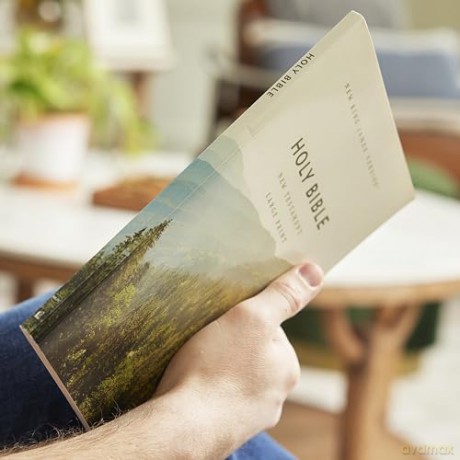 NKJV Large Print Outreach New Testament Bible, Scenic Softcover, Comfort Print: New King James Version Outreach New Testament, Comfort Print [KSIĄŻKA]