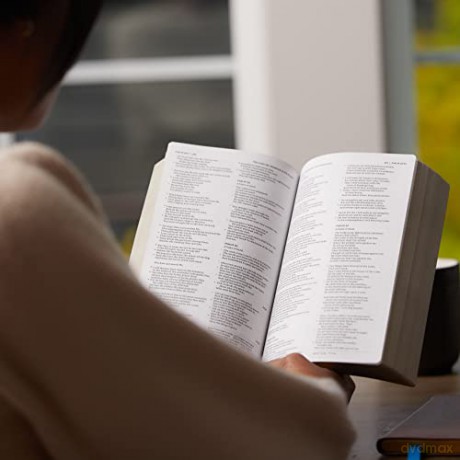 NKJV, Holy Bible, Soft Touch Edition, Leathersoft, Black, Comfort Print [KSIĄŻKA]