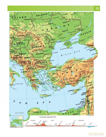 Philip's RGS Essential School Atlas: Paperback edition [KSIĄŻKA]