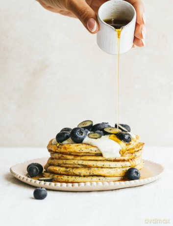 Plant Protein: 80 healthy and delicious high-protein vegan recipes [KSIĄŻKA]
