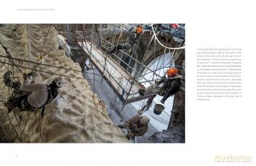 Restoring Notre-Dame de Paris: Rebirth of the Legendary Gothic Cathedral [KSIĄŻKA]